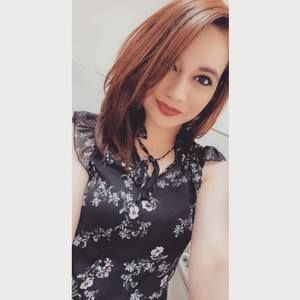 Meet your Posher, Elisa